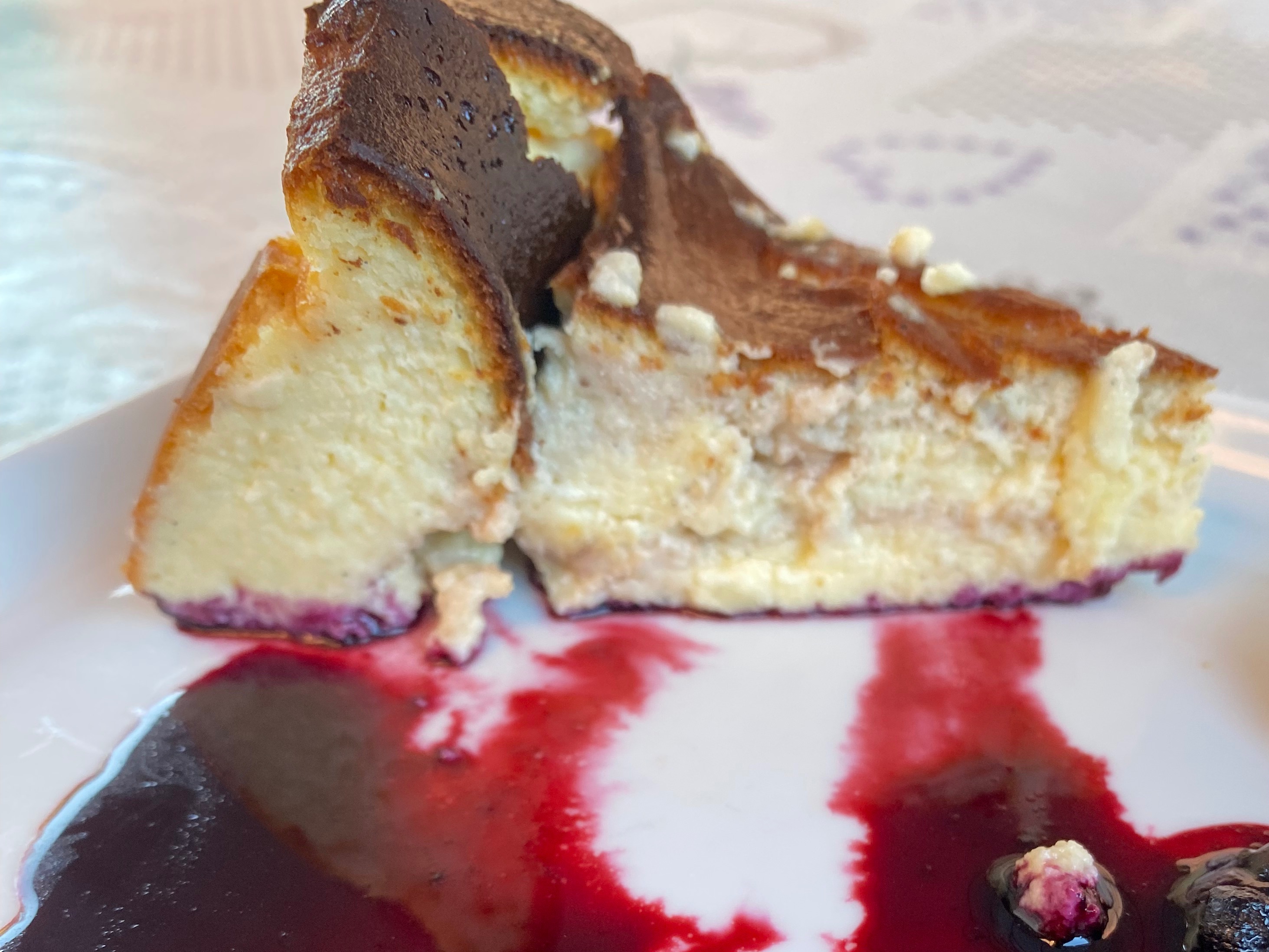 Elena's baskischer Cheesecake - Gnussletter No.10 🫐 🥮